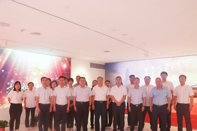 pa捕鱼官方网站集团组织党员干部参观延长石油反腐倡廉教育基地