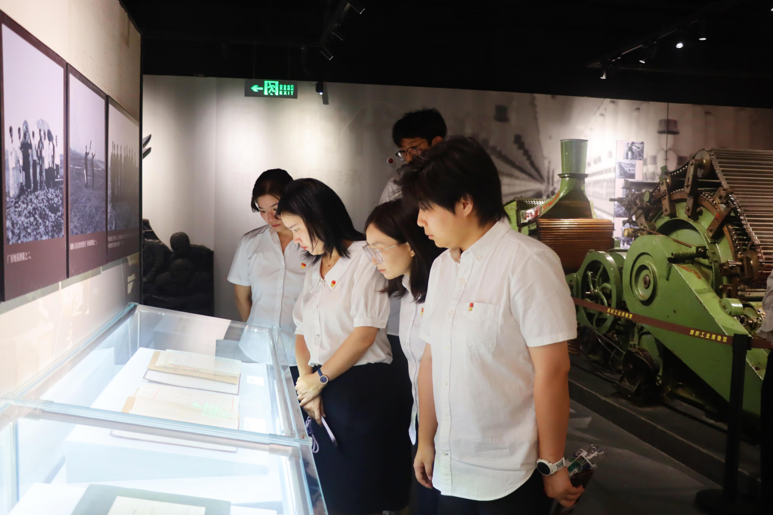 pa捕鱼官方网站集团开展“弘扬梦桃精神 激励担当作为”主题党日活动